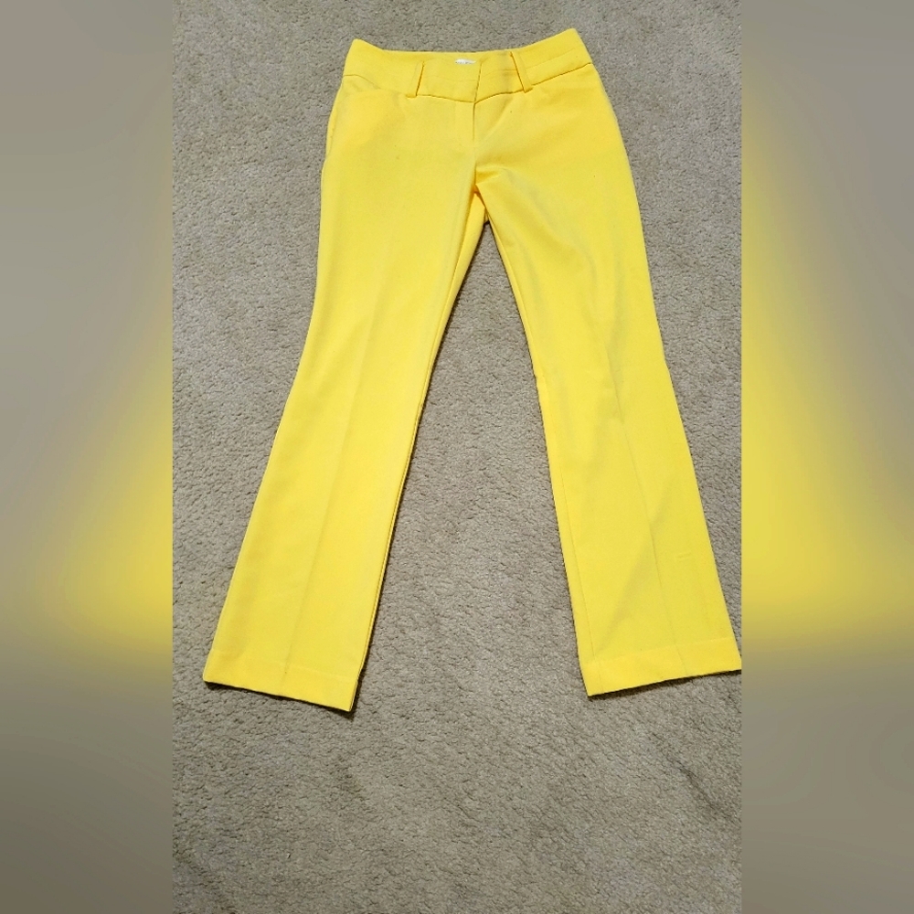 Yellow pants